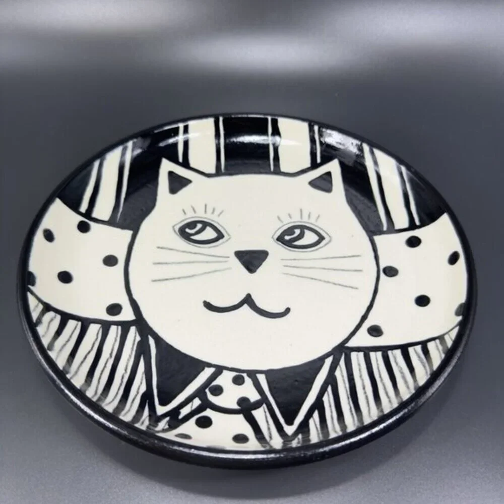 1990s Studio Art Pottery Round‎ Dish Plate Of Kitty Cat Signed Kietzen Vintage